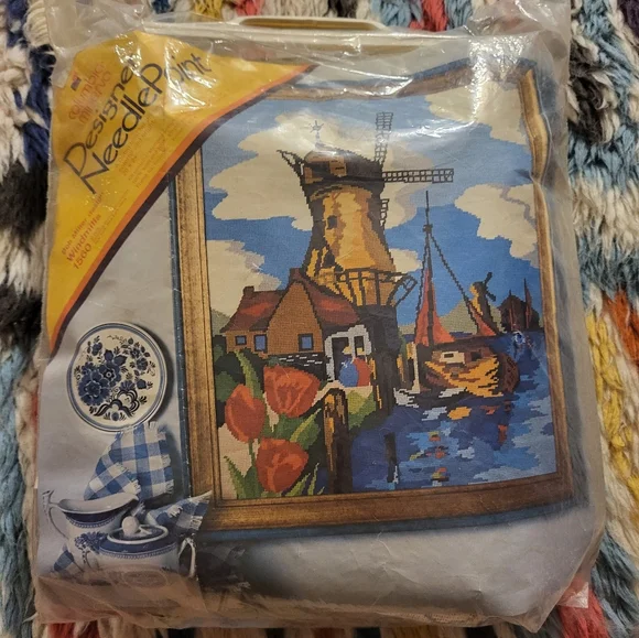 Vintage, Columbia-Minerva Designer Needlepoint - Picture 1 of 4